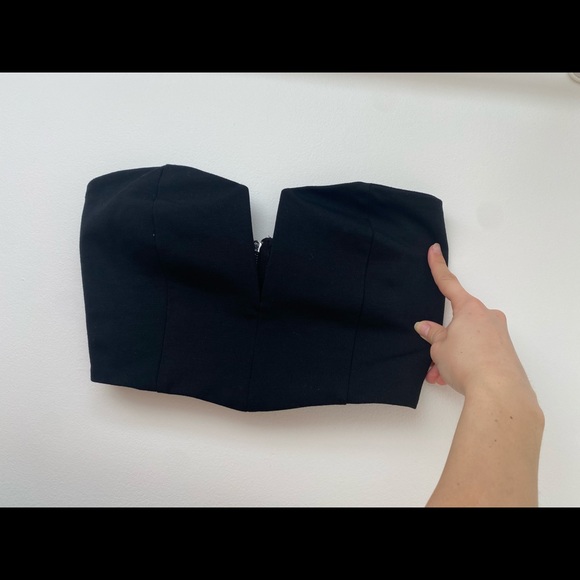 Crop top - Picture 2 of 5